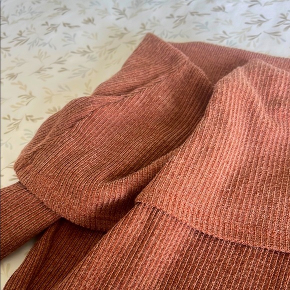 Pink Off-Shoulder Ribbed Top - Picture 6 of 6